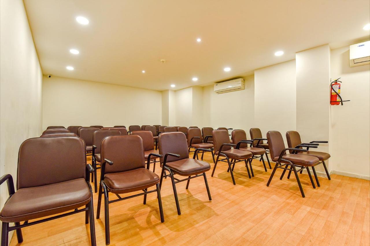 Fabhotel Prime Grand Unity, Changodar Αχμπανταμπάντ Εξωτερικό φωτογραφία